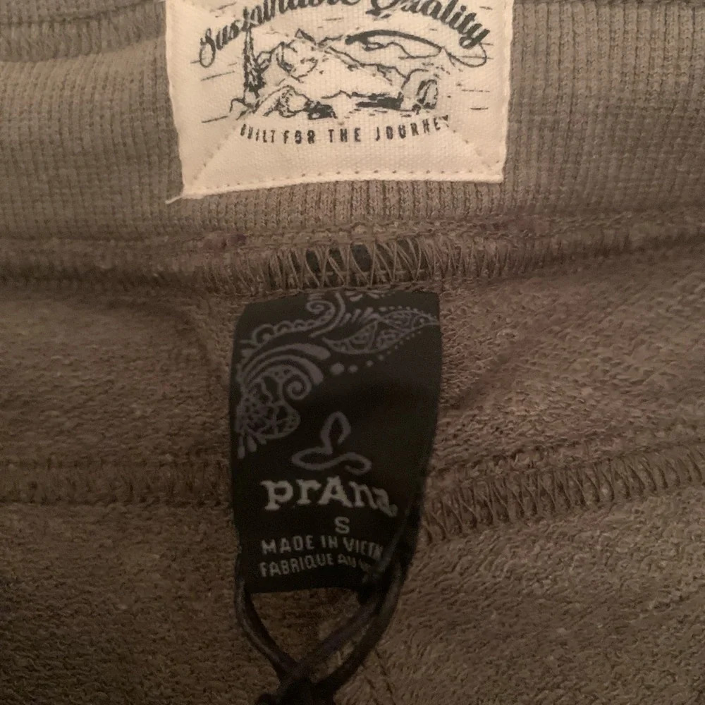 prAna Wm’s Cozy Up Ankle Cropped Sweat Pant Jogger Green Camo Sz Small N… - Picture 10 of 13